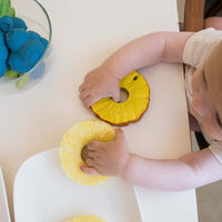 OLI&CAROL Kauspielzeug ANANAS THE PINEAPPLE