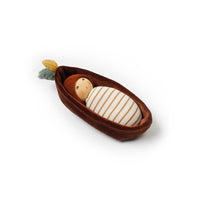 NANCHEN NATUR Eichenbaby im Rindenbett