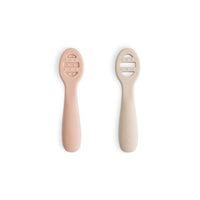 MUSHIE Silicone First Feeding Baby Spoons 2-pack - Blush/Shifting Sand