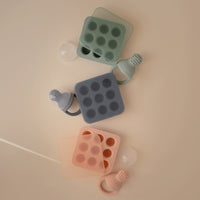 MUSHIE Fresh Food Feeder - Freezer Tray - Cambridge Blue